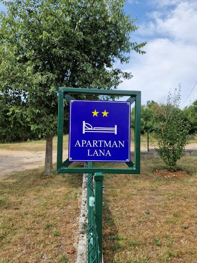 Apartman Lana Kijevo Εξωτερικό φωτογραφία